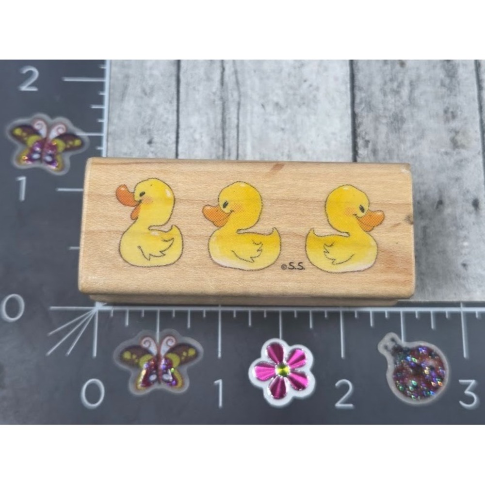 Rubber Stampede Ducks In A Row Suzy's Zoo A264C Rubber Stamp Wood #P32